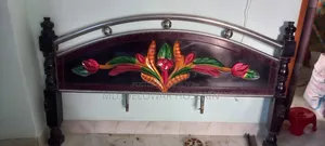 এসএস উইথ উড পায়া খাট