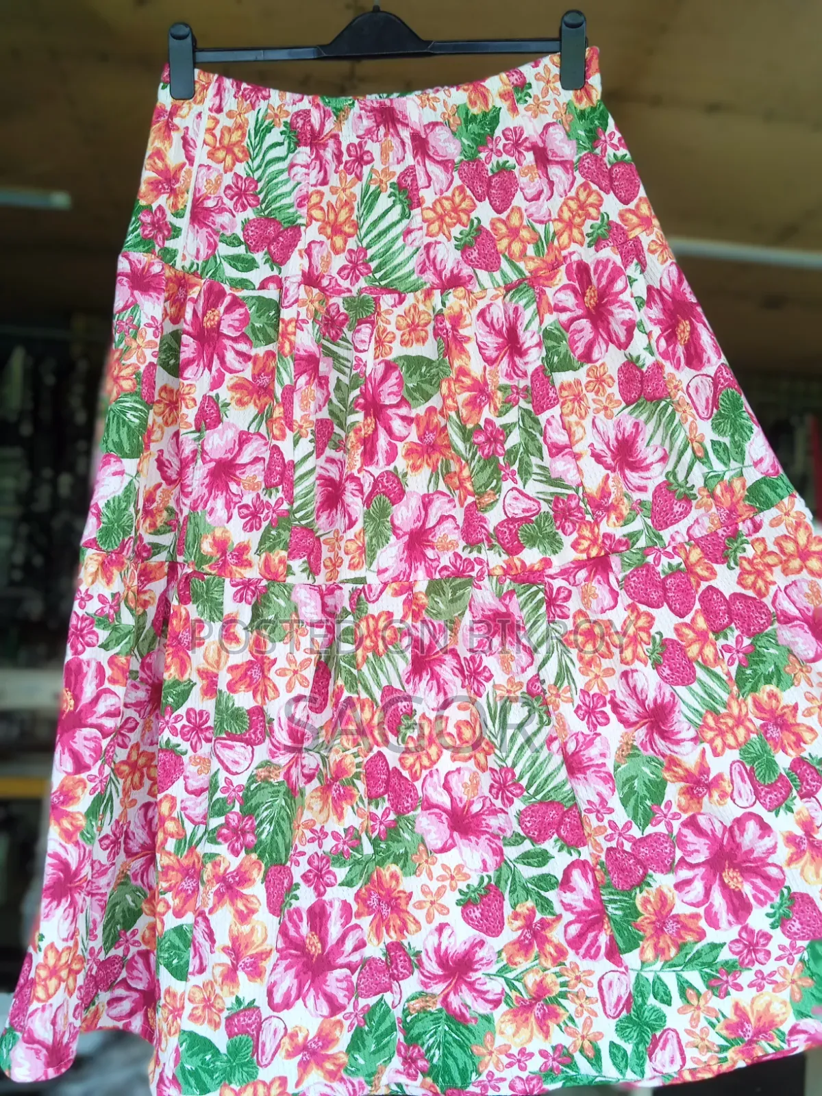 Ladies Skirt