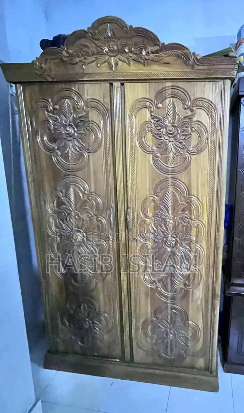 Teak Wood Almirah