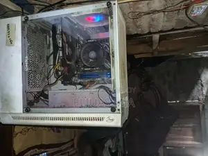 Desktop Computer Asus 16GB AMD Ryzen 3 SSD 512GB