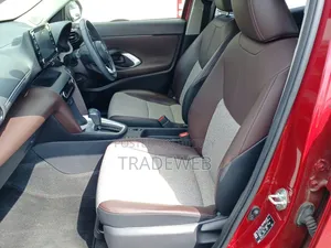 Toyota Yaris Cross 2021 Red