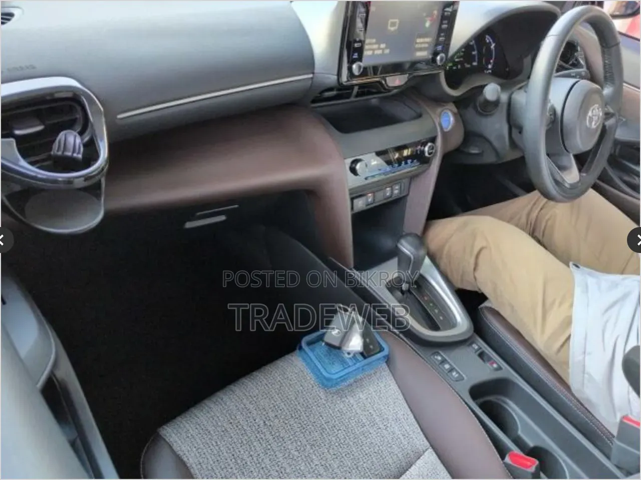 Toyota Yaris Cross 2021 Red