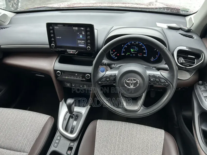 Toyota Yaris Cross 2021 Red