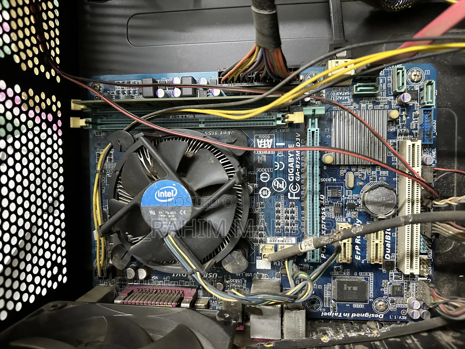 Desktop Computer Gigabyte GB-BPCE-3350 4GB Intel Pentium HDD 1T