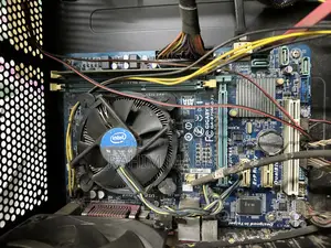 Desktop Computer Gigabyte GB-BPCE-3350 4GB Intel Pentium HDD 1T
