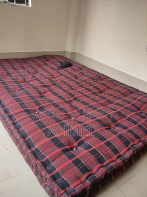 প্লাস্টিকের কমোড, জাজিম,হোয়াইট বোর্ড