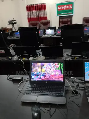 Laptop Dell 3GB Intel SSD 256GB
