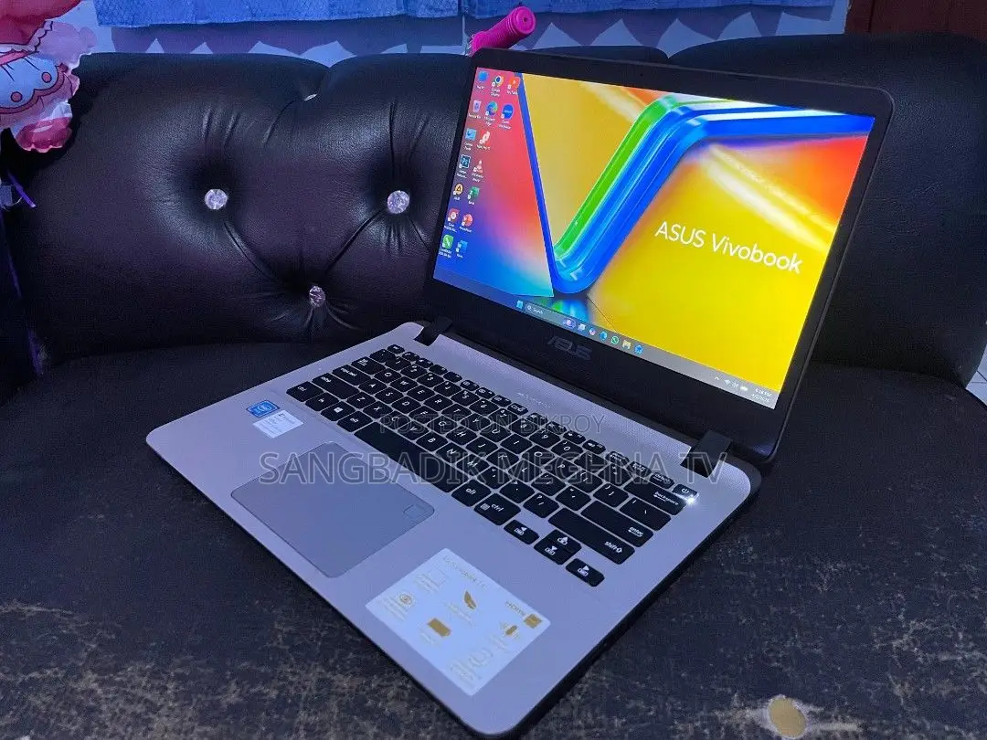 Laptop Asus 3GB Intel SSD 256GB