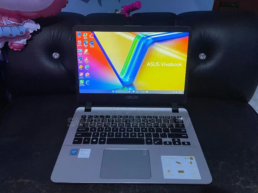 Laptop Asus 3GB Intel SSD 256GB