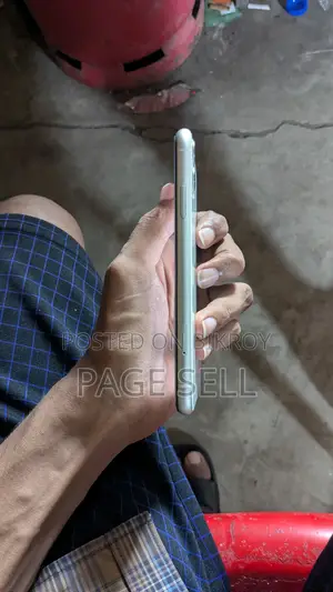 Apple iPhone 11 128 GB White