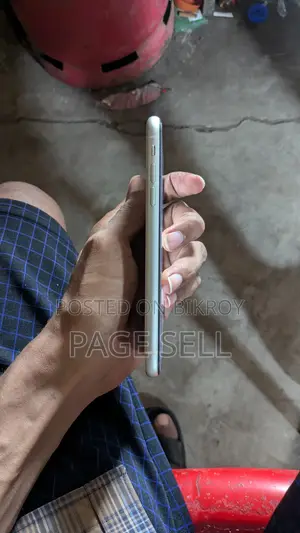 Apple iPhone 11 128 GB White