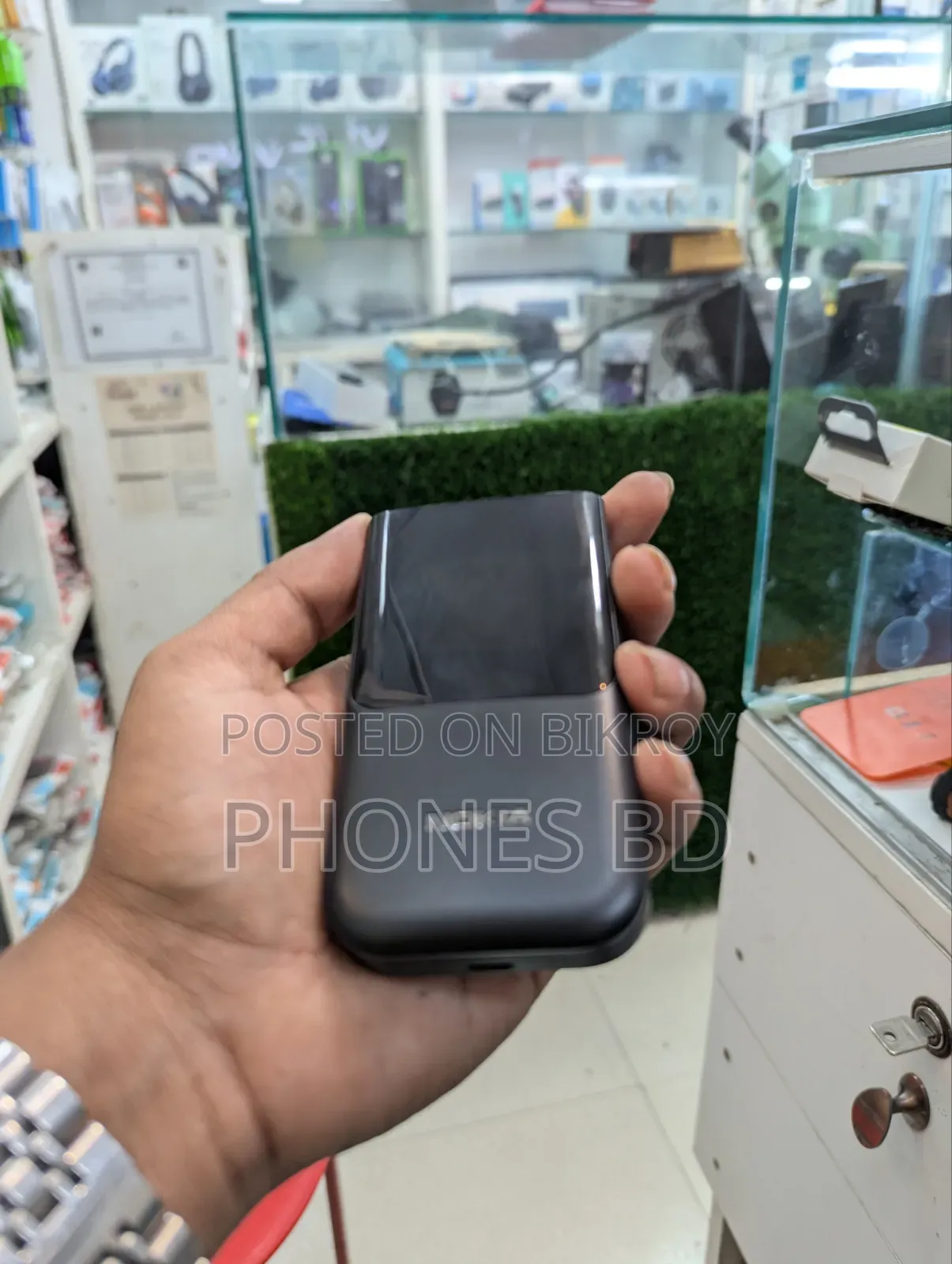 New Nokia 2720 Flip 512 GB