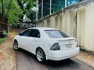 Toyota Corolla 2004 White