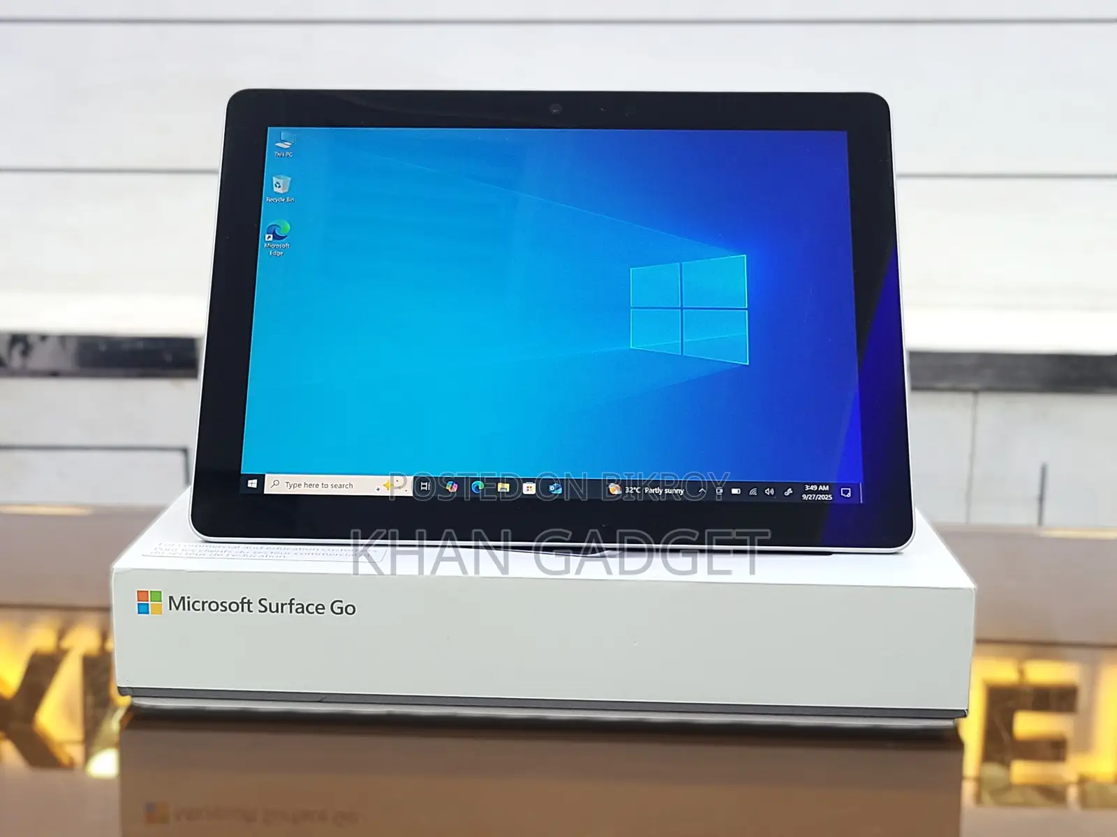 ল্যাপটপ Microsoft Surface Go ৮জিবি Intel Pentium SSD ১২৮জিবি