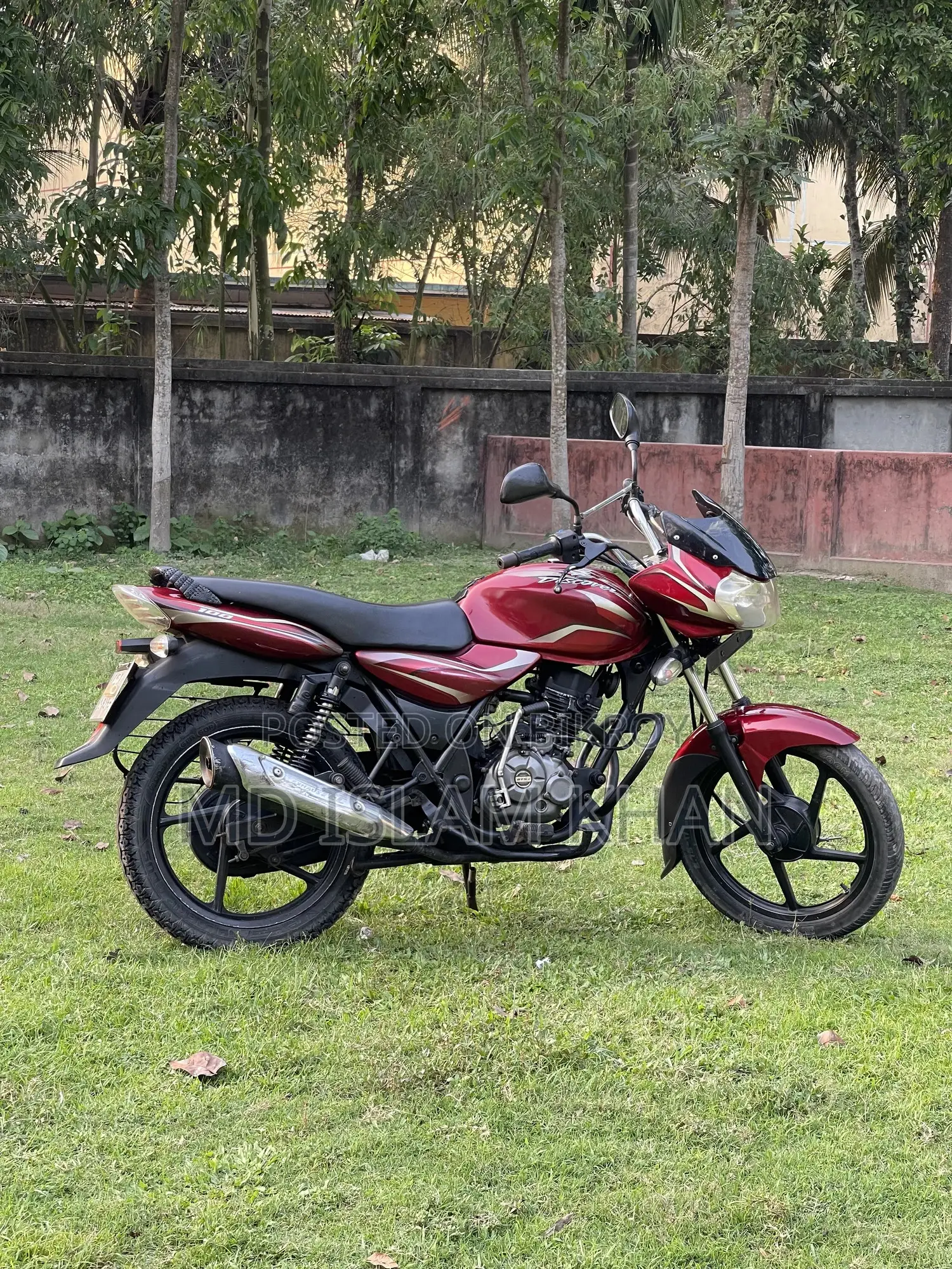 Bajaj Discover 100 2012 Red