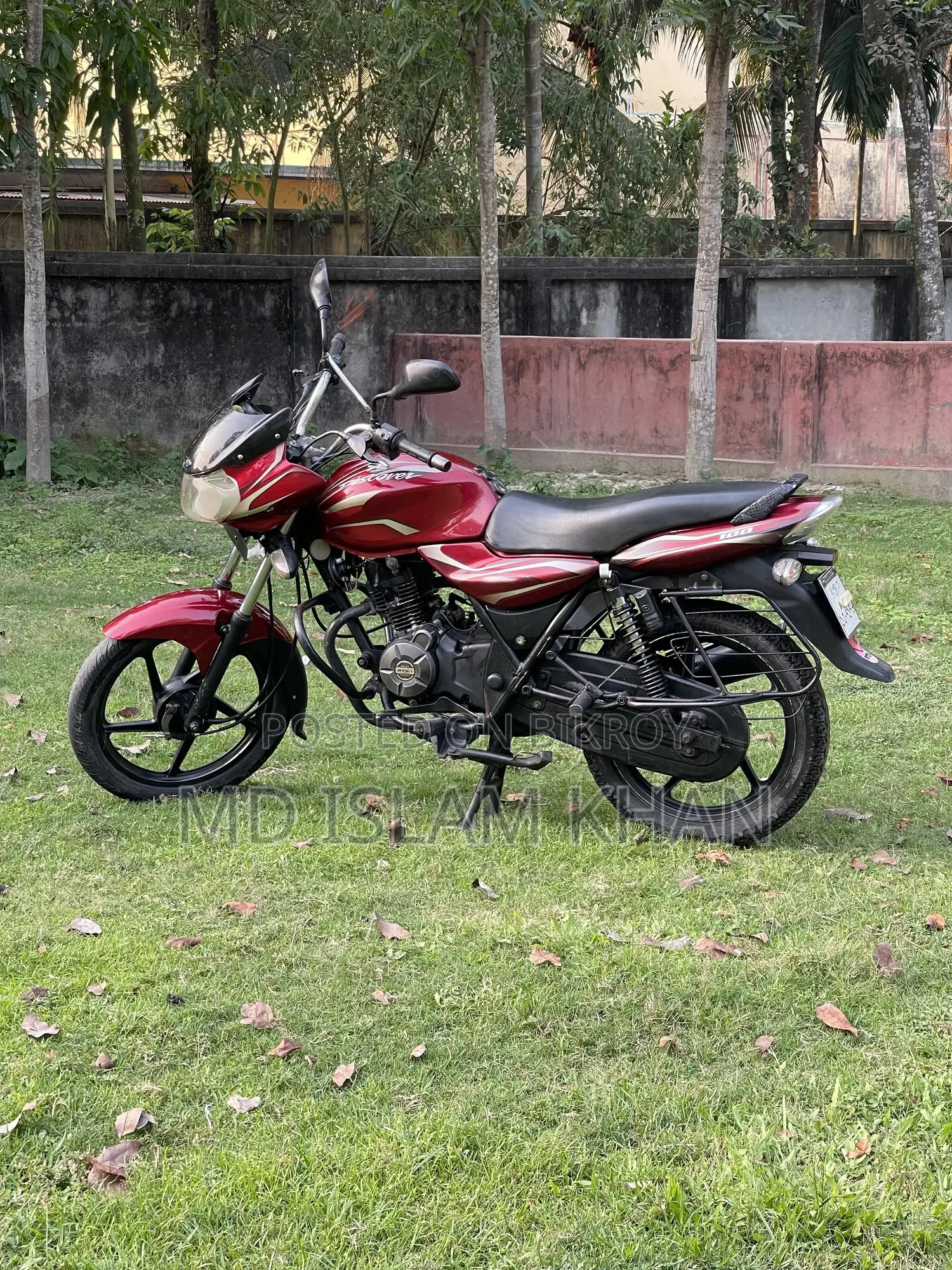 Bajaj Discover 100 2012 Red