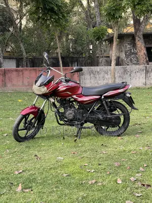 Bajaj Discover 100 2012 Red