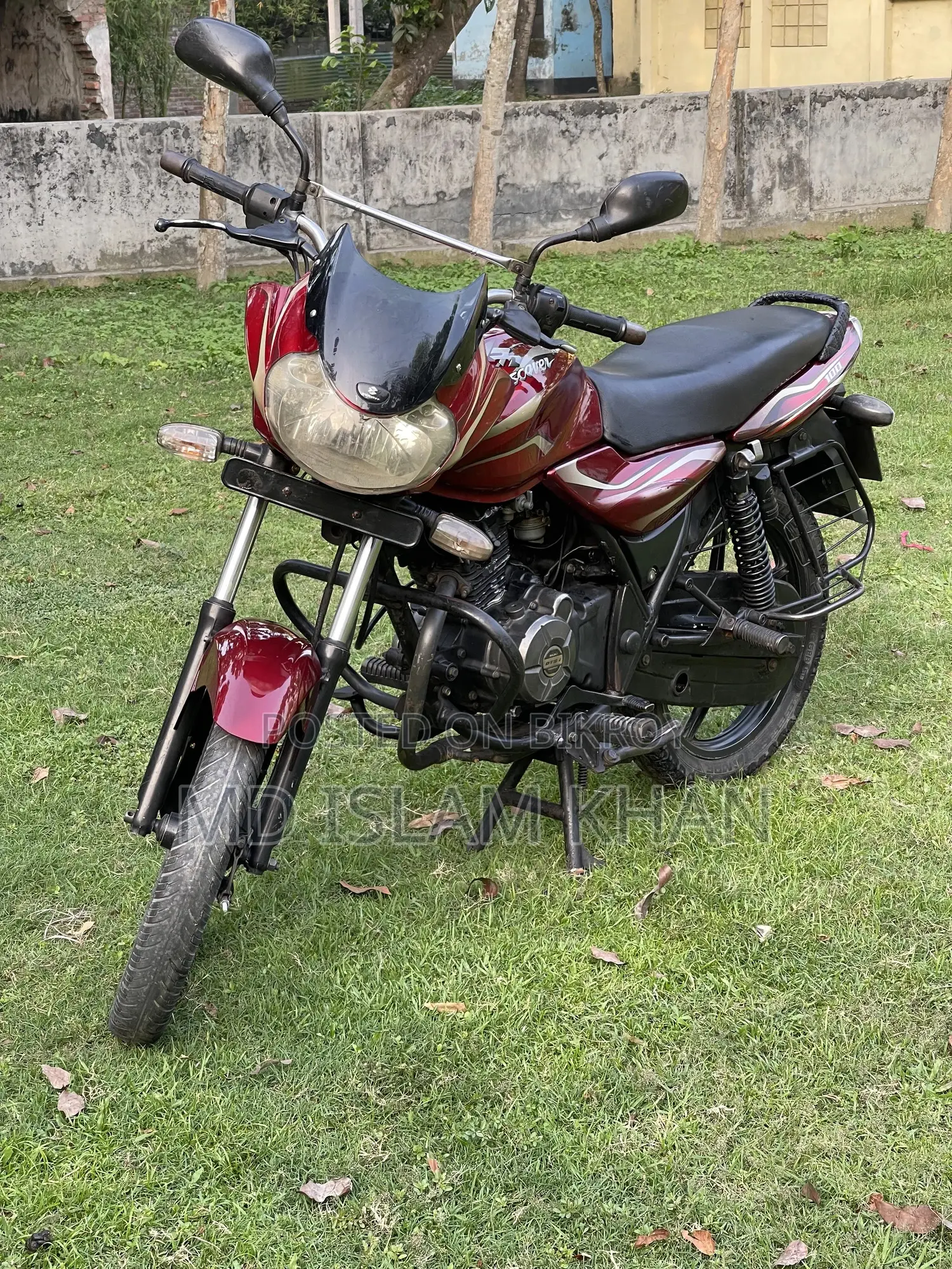 Bajaj Discover 100 2012 Red