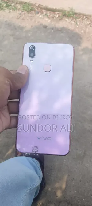 Vivo Y11 32 GB Purple