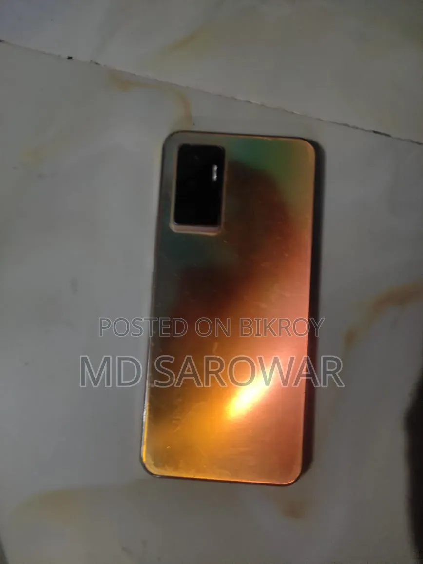 Vivo V23 128 GB Gold
