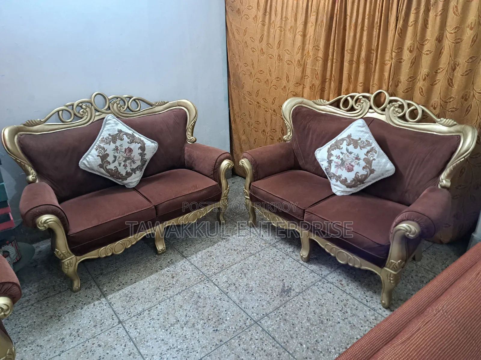 Stunning Shegun Wood Victoria Sofa