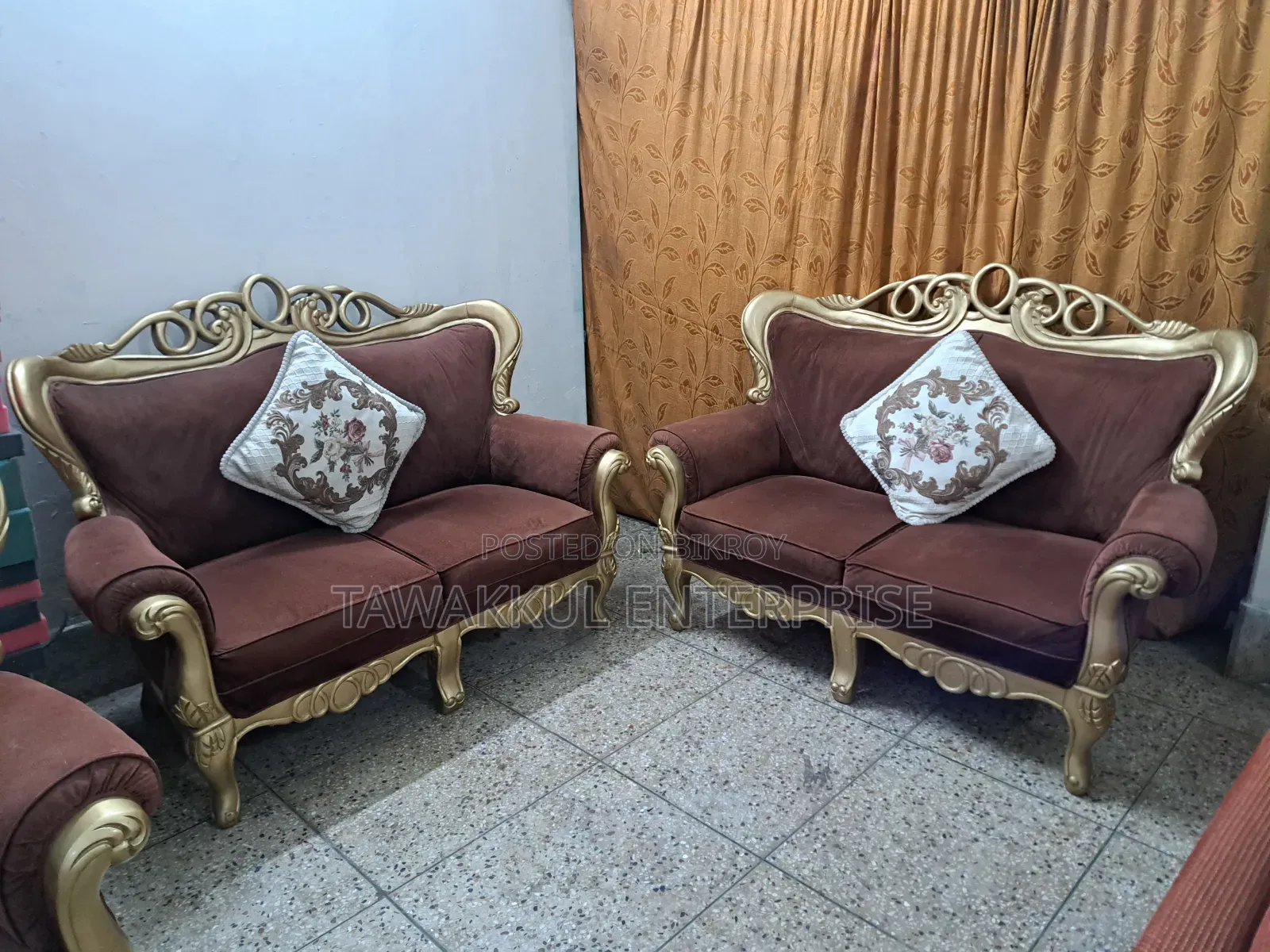 Stunning Shegun Wood Victoria Sofa