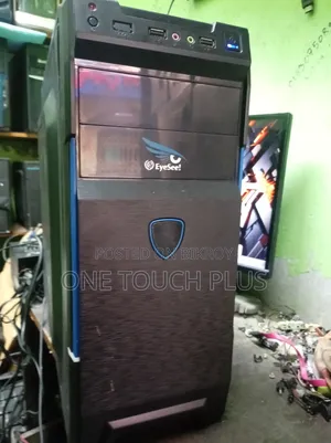 Desktop Computer MSI Cubi 3 Plus 4GB Intel Core i3 SSD 128GB