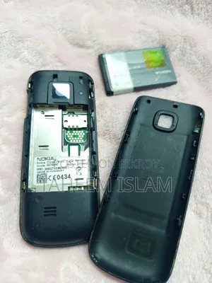 Nokia 2700 classic Rose Gold