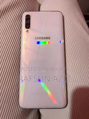 Samsung Galaxy A70 128 GB White