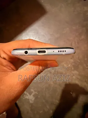 Samsung Galaxy A70 128 GB White