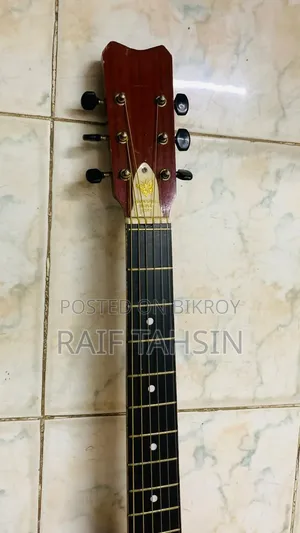 [Used]Gibson Guitar With a Free Bag and a Capo