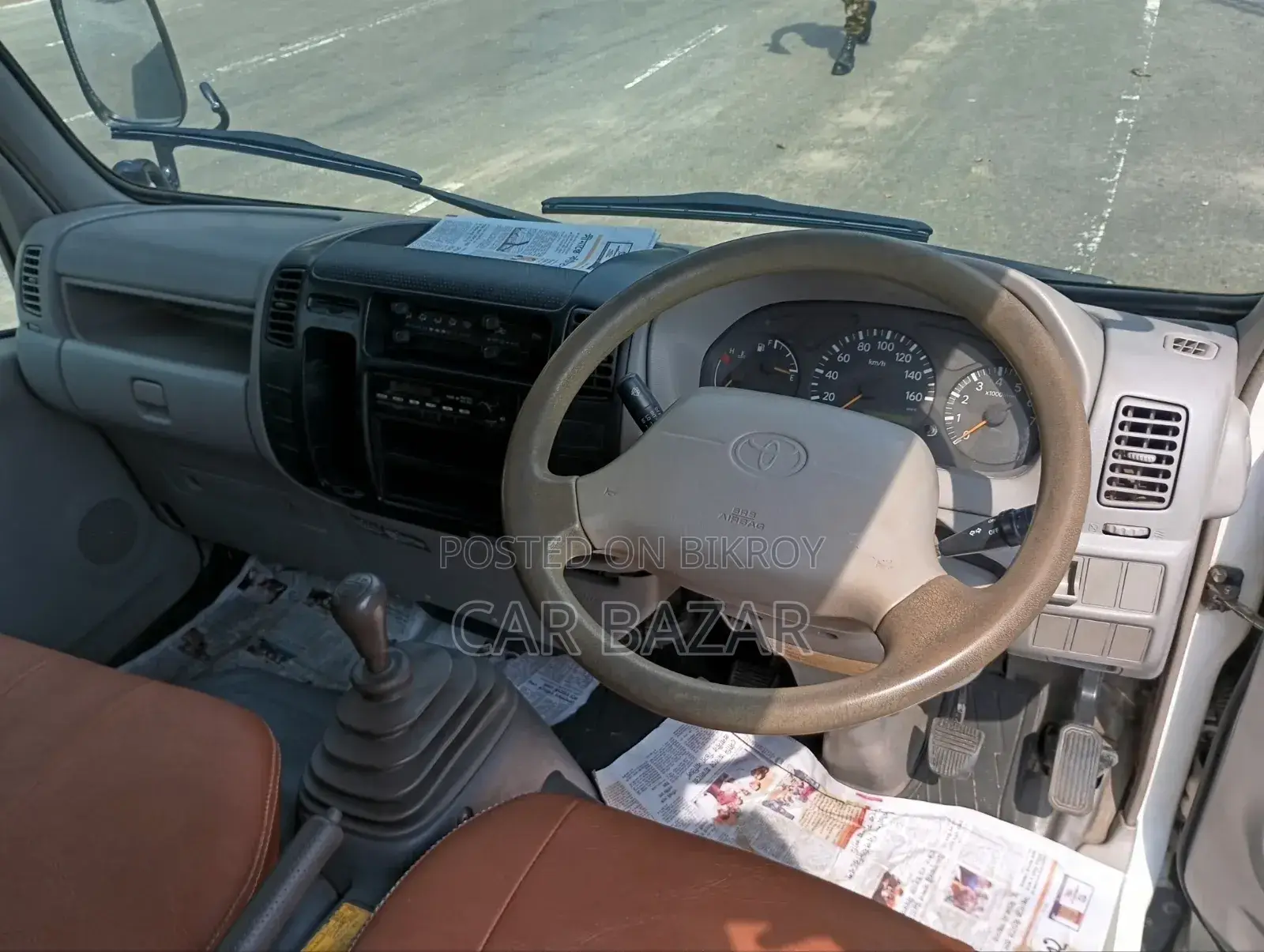 Toyota Dyna Cover Van 2012