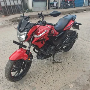Hero Hunk 150R Xtec 2024 Red