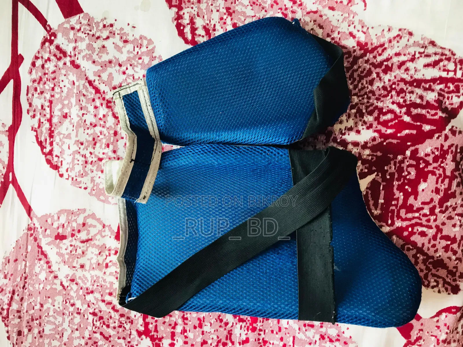 ক্রিকেট আইটেম
