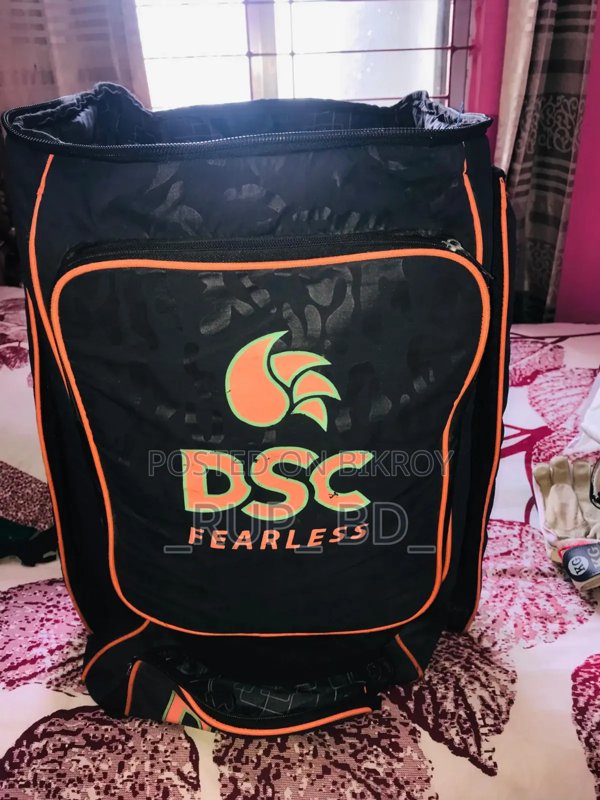 ক্রিকেট আইটেম