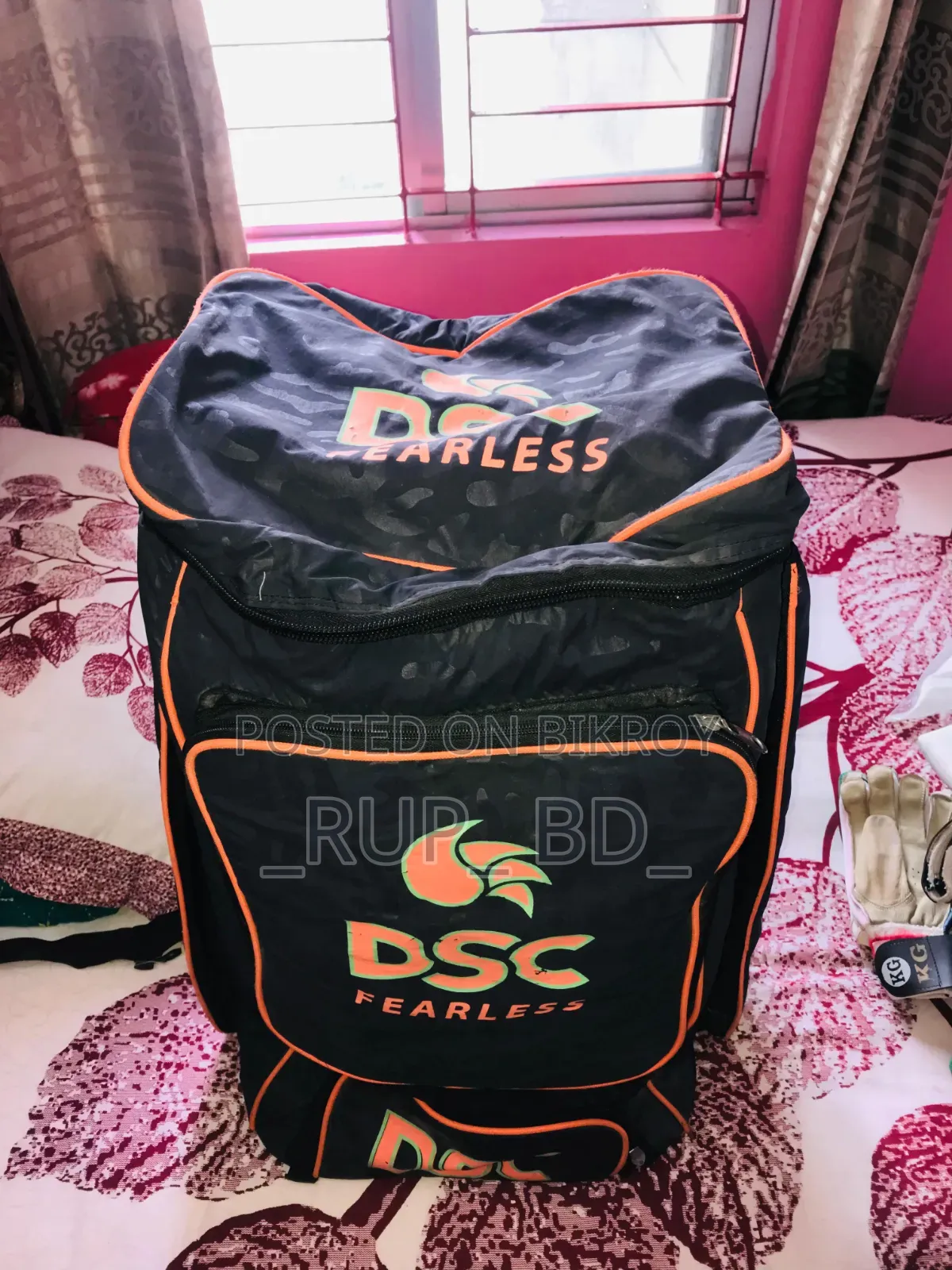 ক্রিকেট আইটেম