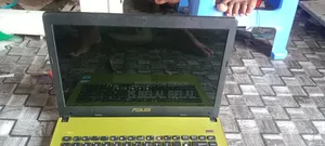 Laptop Asus A42JZ 6GB Intel Atom HDD+SSD 320GB