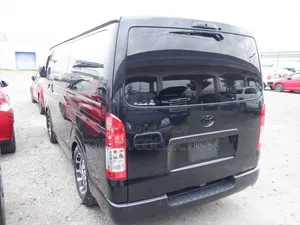 Toyota HiAce 2022 Black