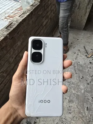 iQOO 256 GB White