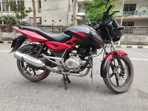 Bajaj Pulsar 150 2017 Red