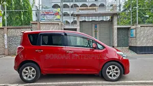 Toyota Ractis 1.5 FWD 2010 Red