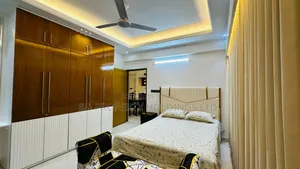 উত্তরায় ভাড়ার জন্য ফার্নিশড ৩ বেডরুমের অ্যাপার্টমেন্ট