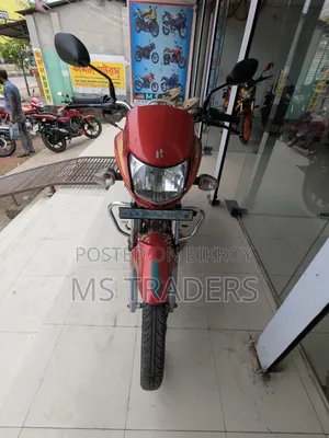 Hero HF Deluxe 2023 Red