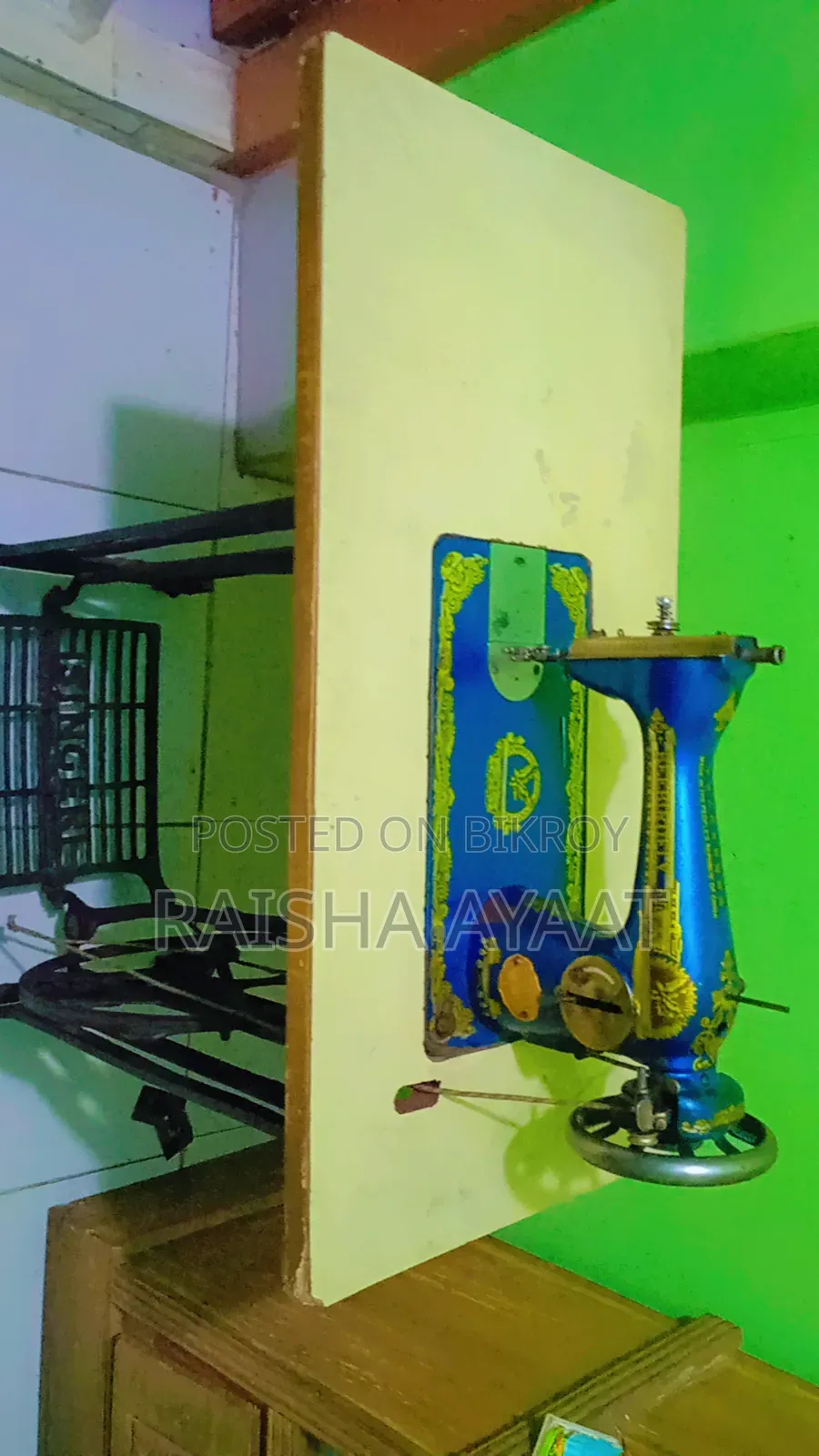 Sewing machine for sale