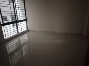 গুলশানে নতুন ২৭৫০ বর্গফুটের অফিস স্পেস ভাড়ার জন্য