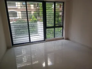 গুলশানে নতুন ২৭৫০ বর্গফুটের অফিস স্পেস ভাড়ার জন্য