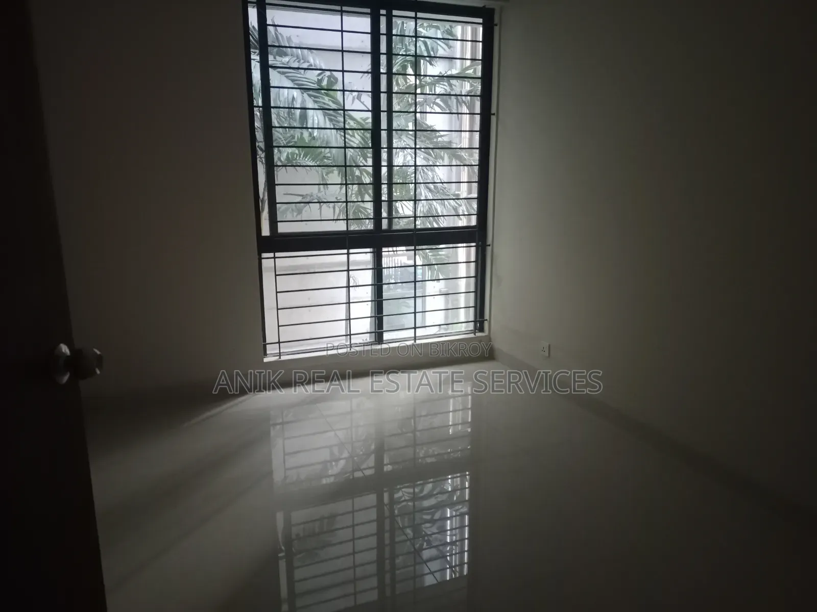 গুলশানে নতুন ২৭৫০ বর্গফুটের অফিস স্পেস ভাড়ার জন্য