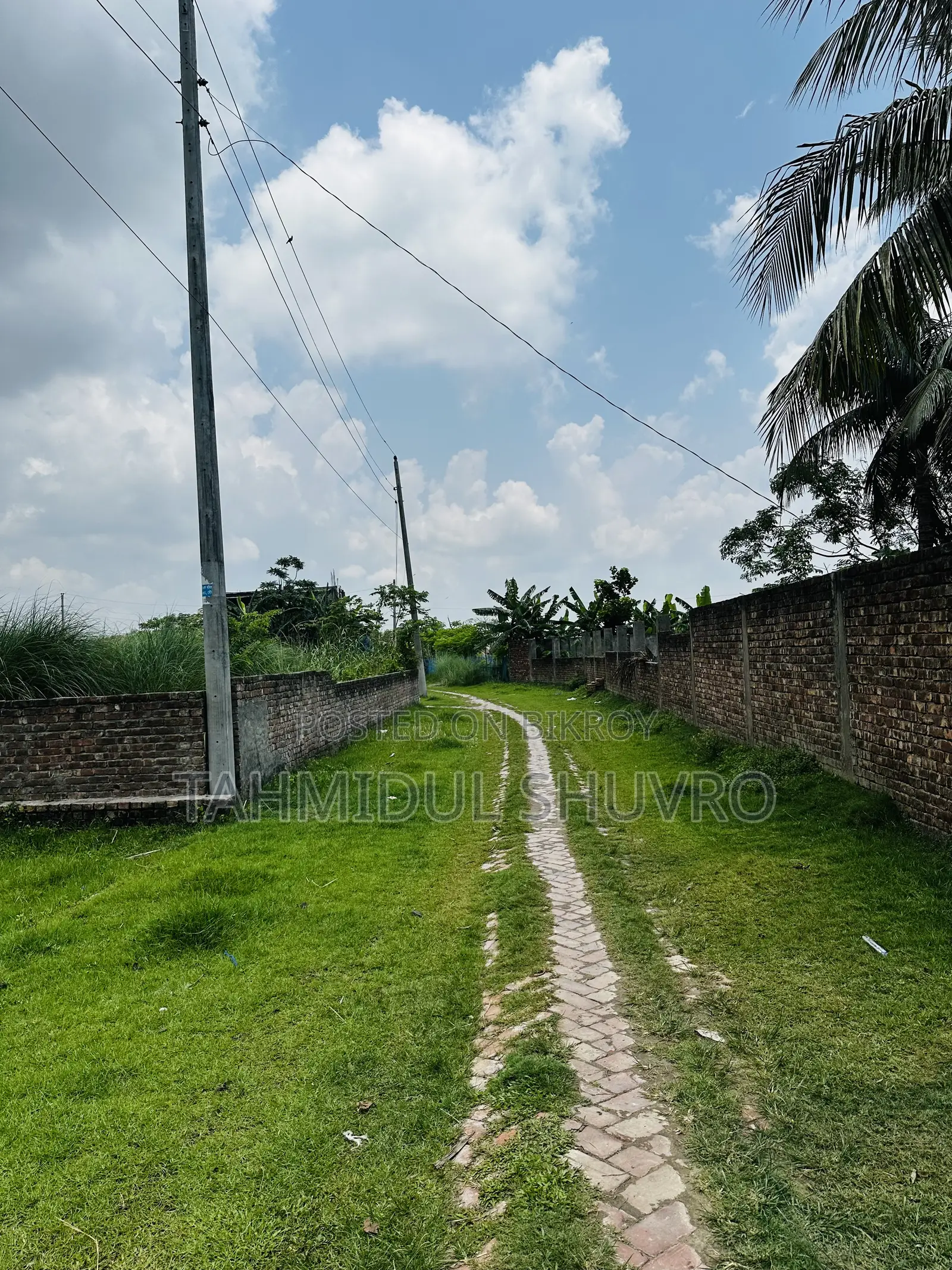 Land at Hogla Danga near Khulna-Satkhira Highway
