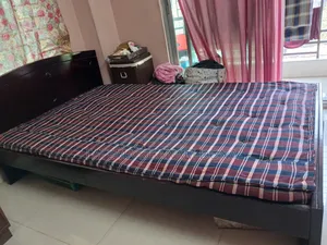 সেমি বক্স বেড