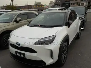 Toyota Yaris Cross 1.5 Hybrid FWD 2021 Pearl